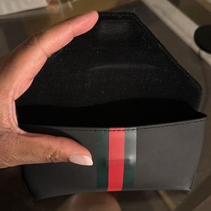 Vintage Black Gucci Strip Hard Eyeglass Case Magnetic Closure